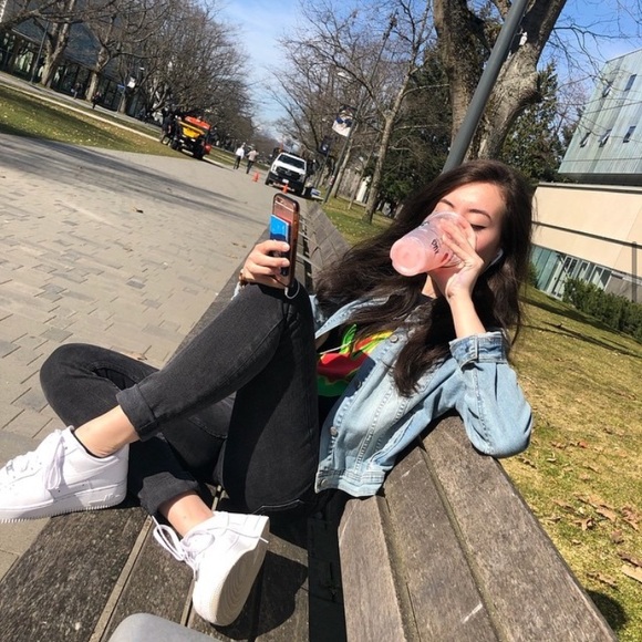 Meet your Posher, Samantha - Picture 1 of 1